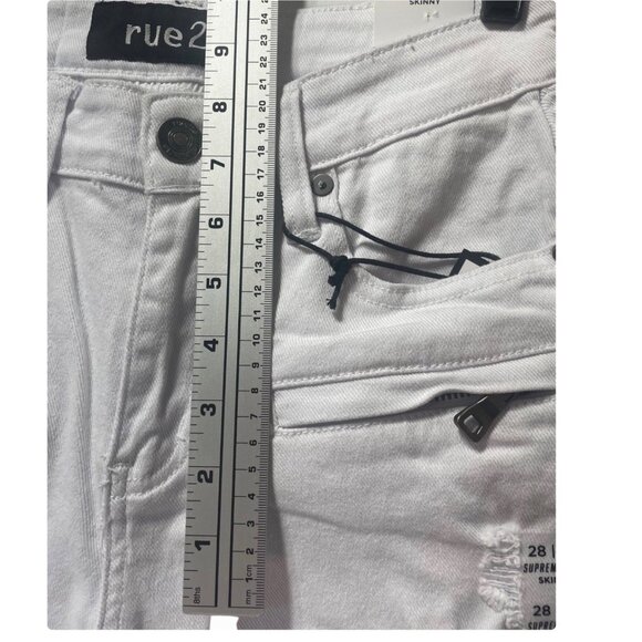Rue 21 - Men's Supreme Flex Skinny Jeans Distressed - White - 28 x 30 - Picture 5 of 14